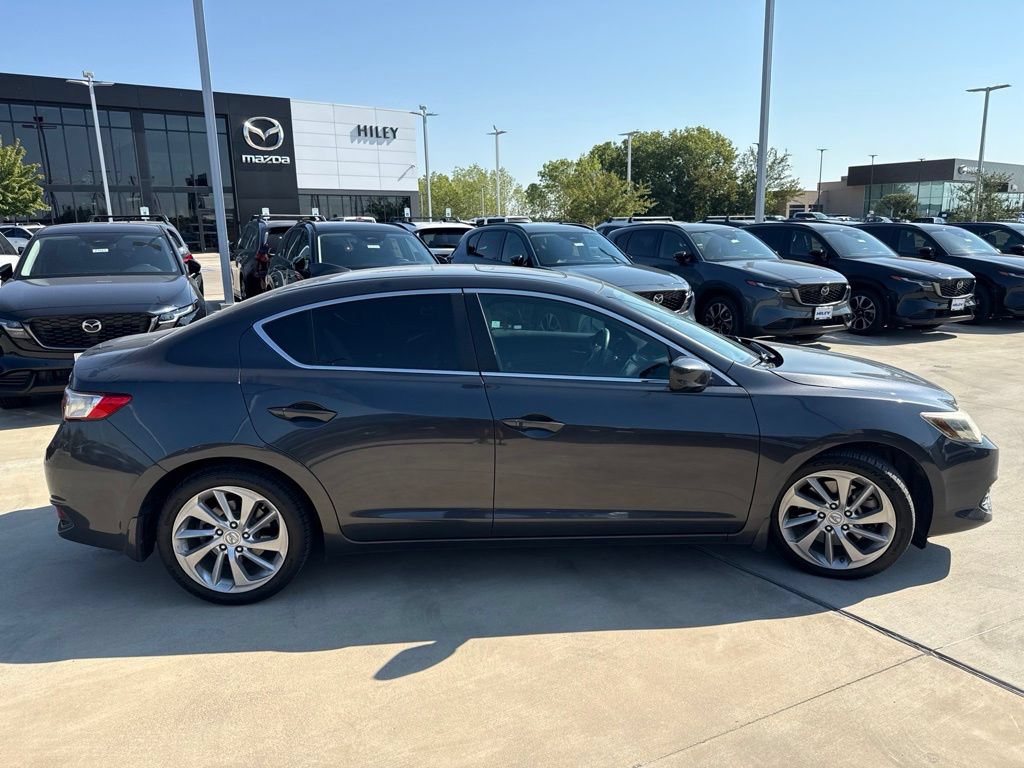 Used 2016 Acura ILX FWD image 4