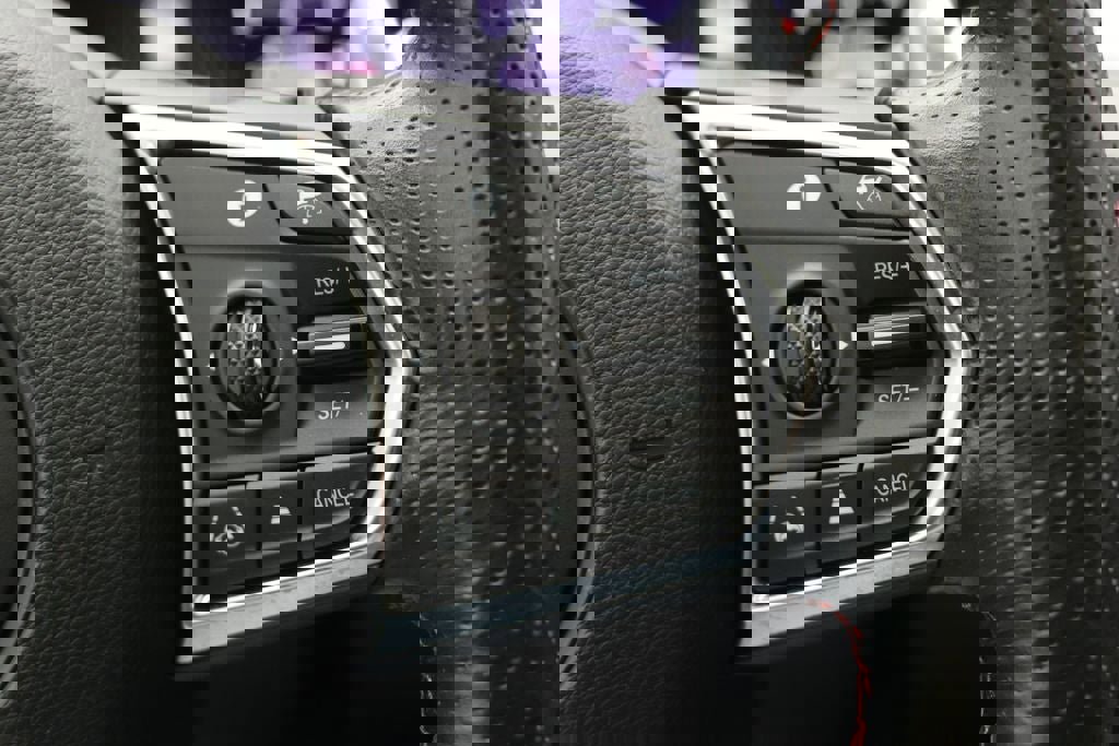 Used 2022 Acura MDX A-Spec image 22