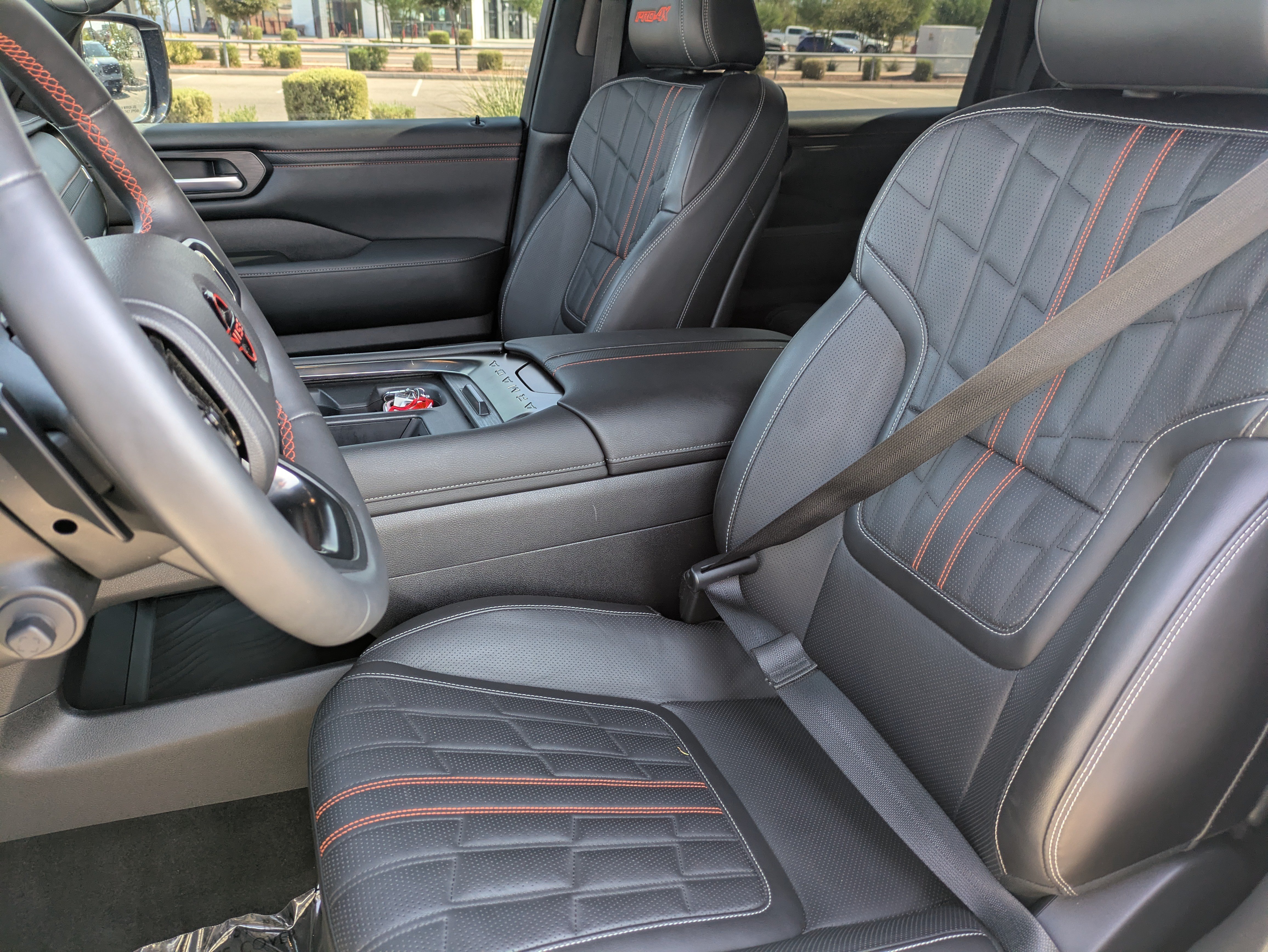 Used 2025 Nissan Armada PRO-4X w/ Pro-4X Premium Package AWD/4WD image 27