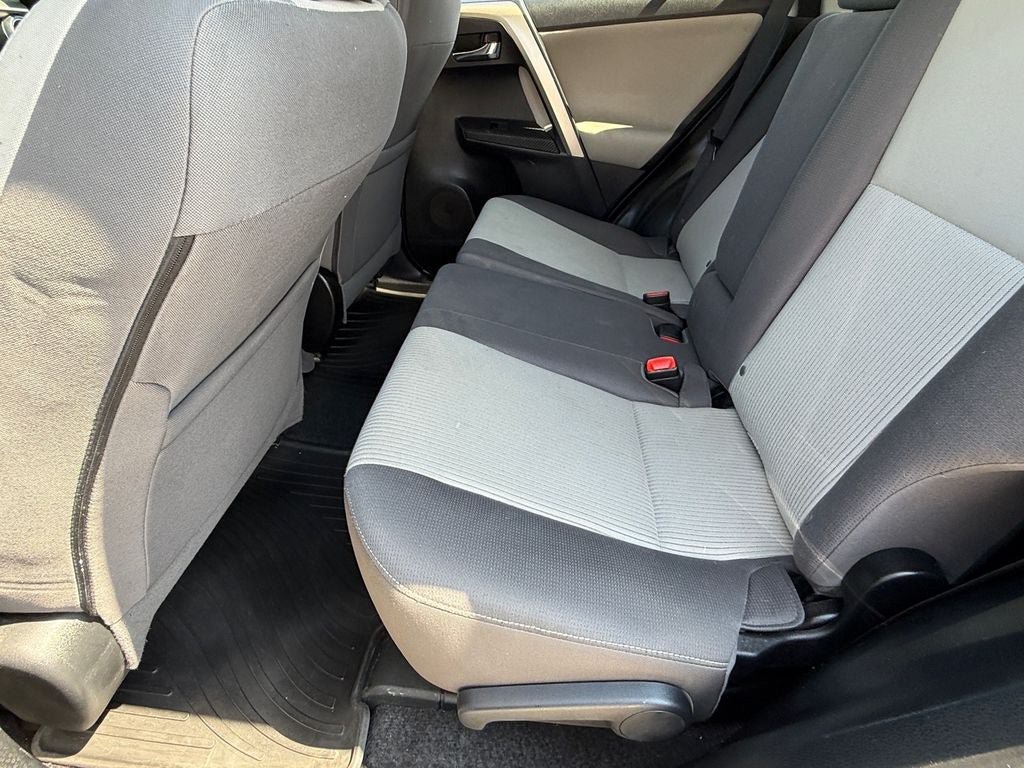 Used 2015 Toyota RAV4 XLE FWD image 13
