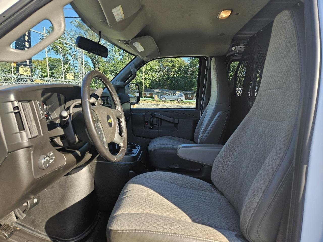 Used 2022 Chevrolet Express 2500 w/ Driver Convenience Package RWD image 10
