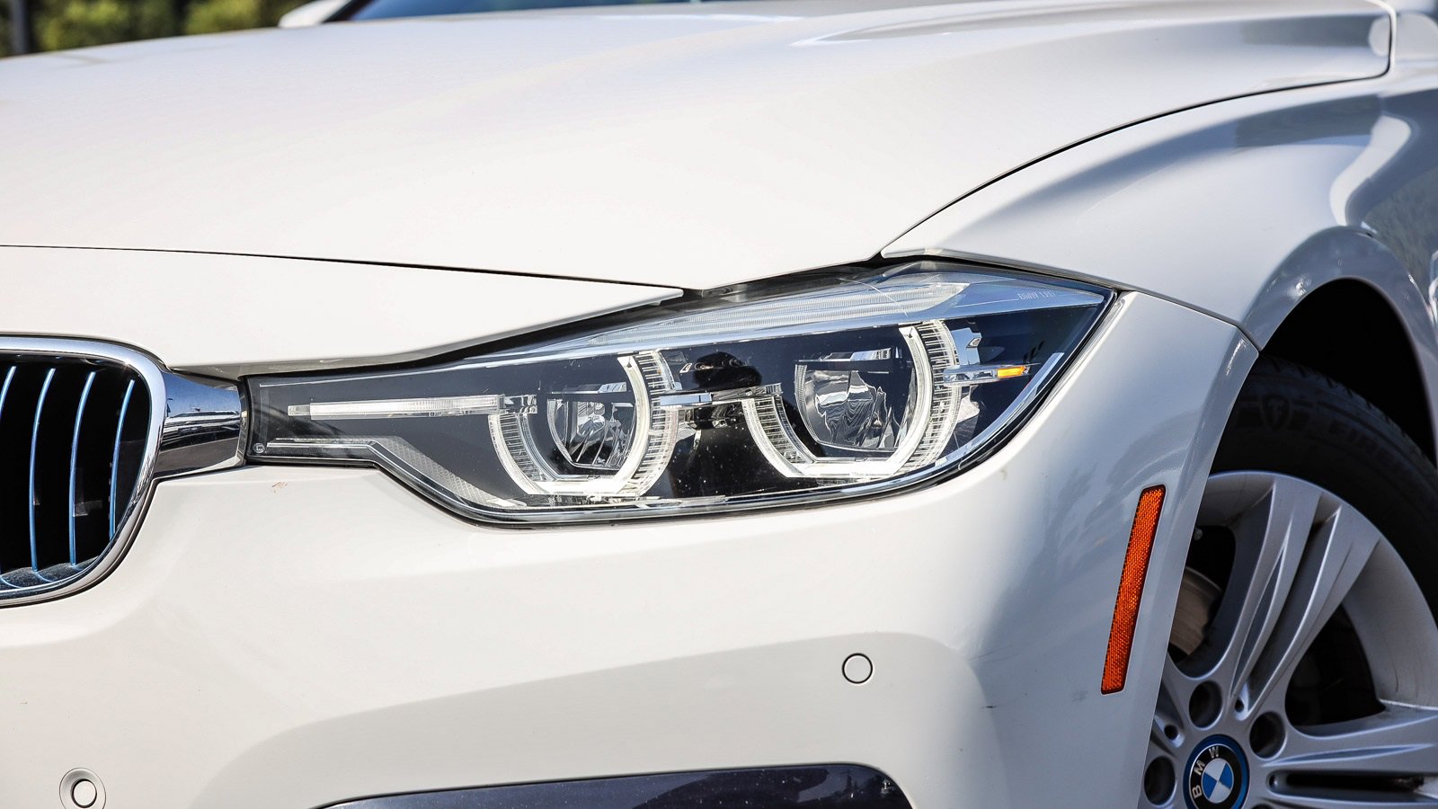 Used 2018 BMW 330e image 2