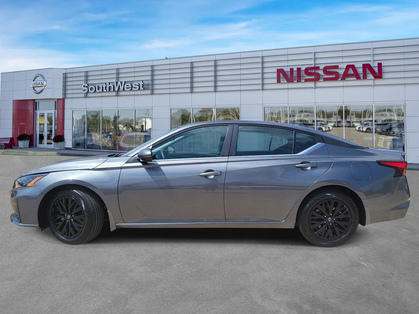 New 2026 Nissan Altima 2.5 SV w/ SV Special Edition Package FWD image 9