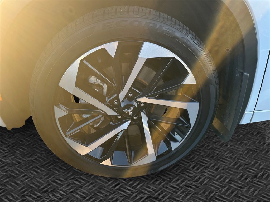 Used 2024 Mitsubishi Outlander SEL image 11