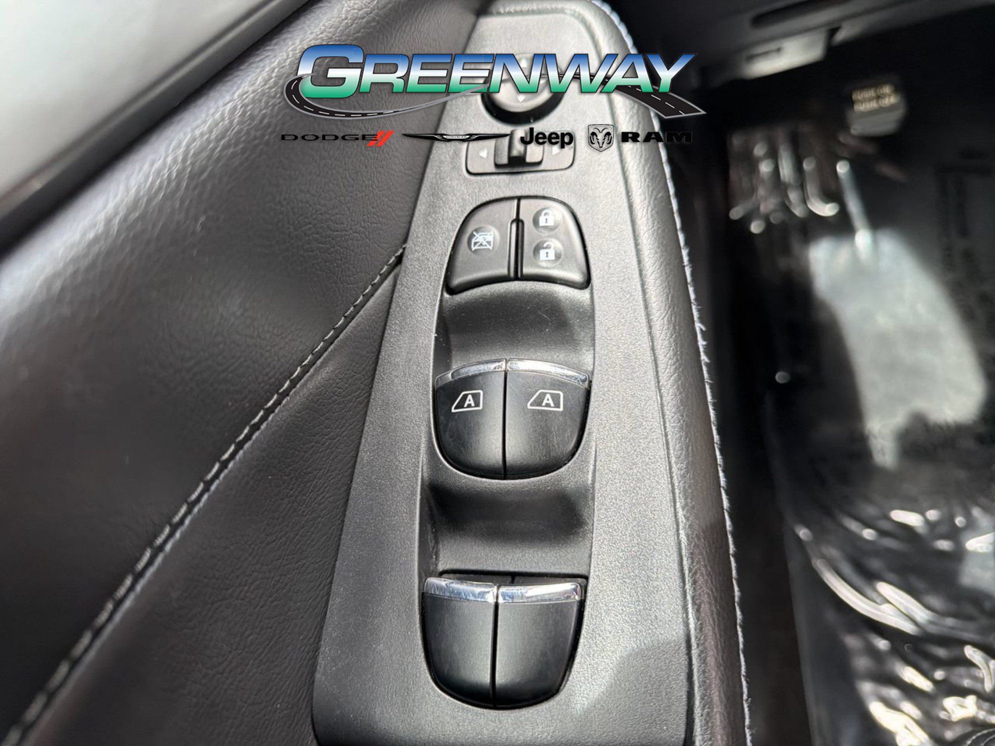 Used 2017 Nissan Maxima SR w/ Midnight Edition FWD image 14