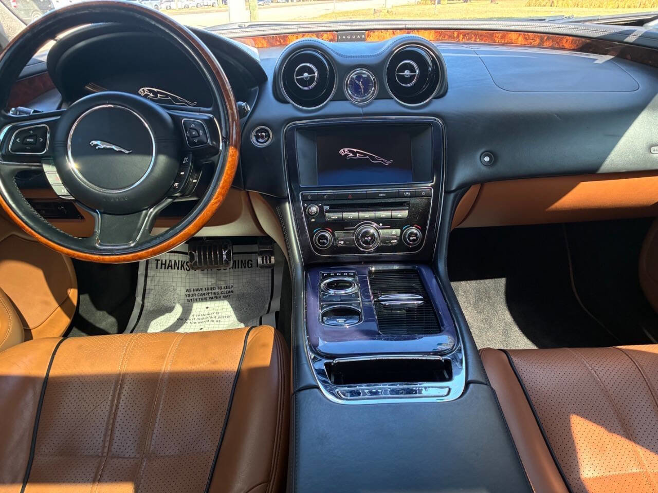 Used 2012 Jaguar XJ Supercharged image 8