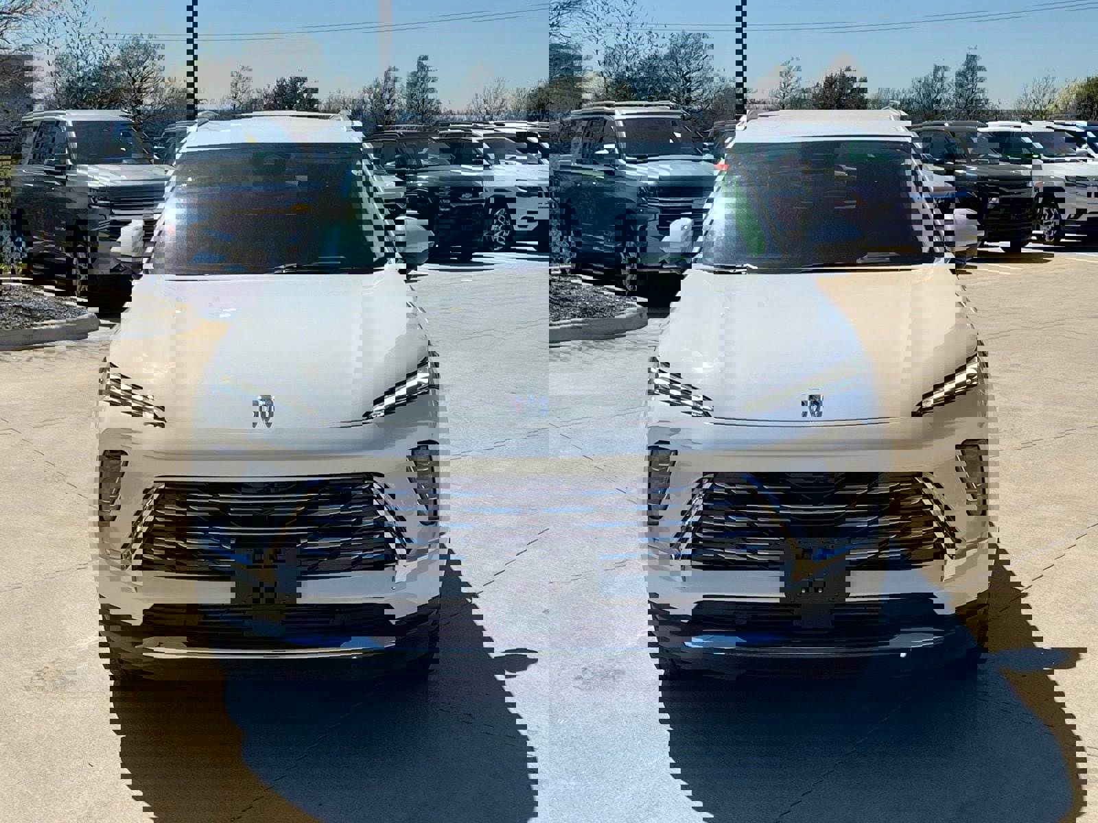 Used 2025 Buick Envision Preferred image 2