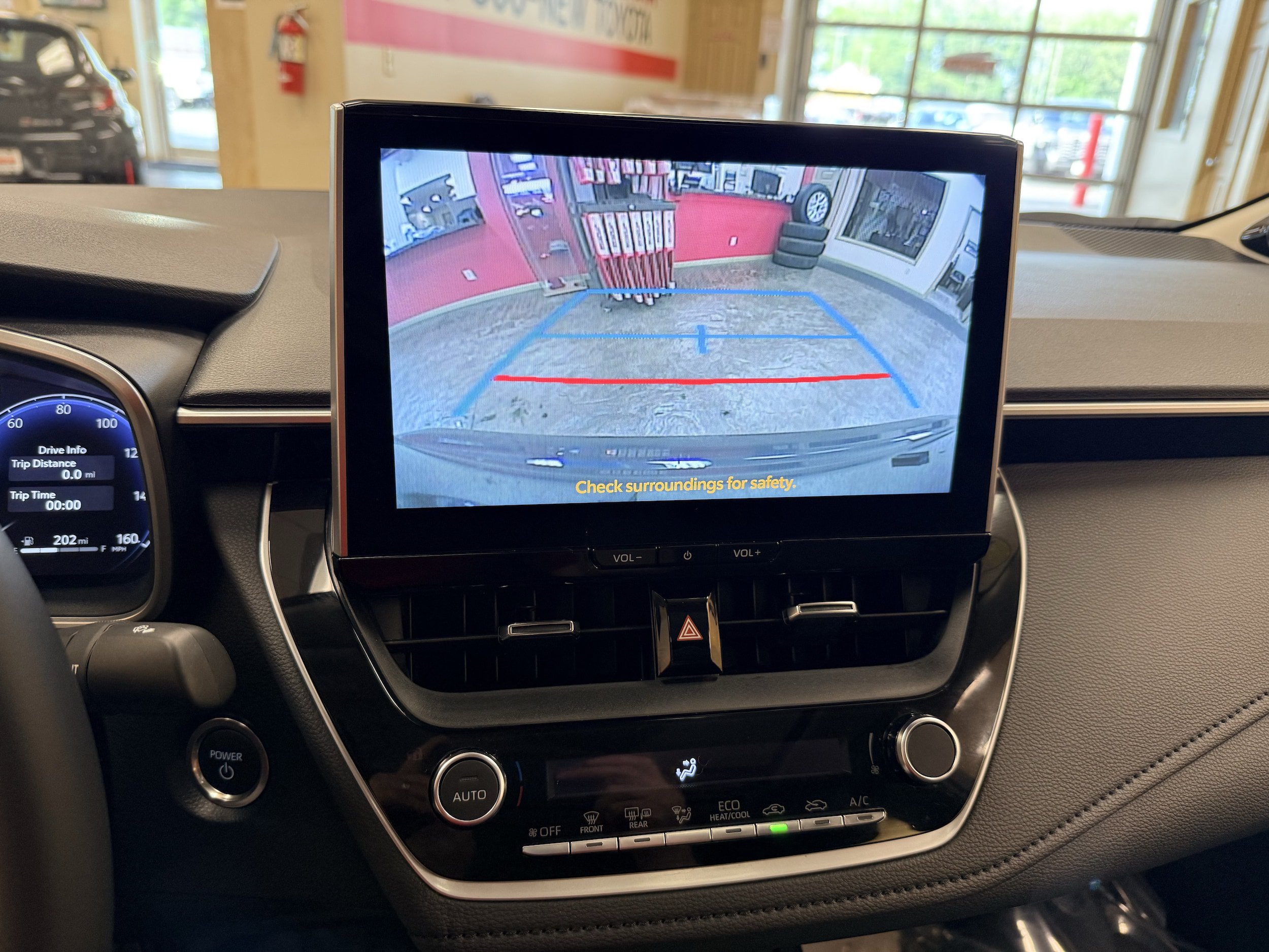 Used 2026 Toyota Corolla XLE FWD image 33