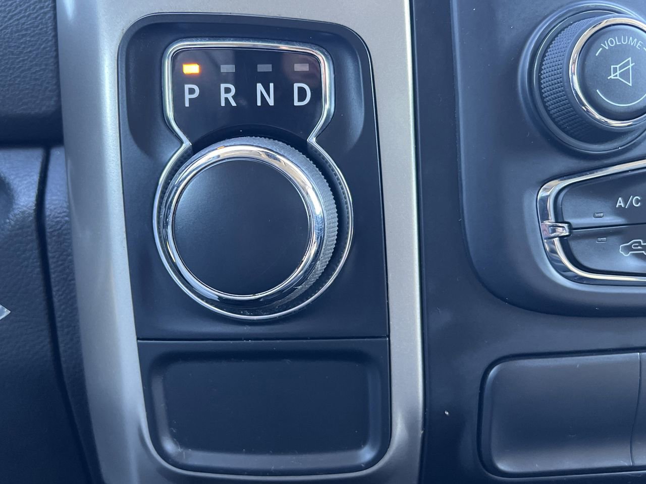 Used 2015 RAM 1500 Lone Star image 7