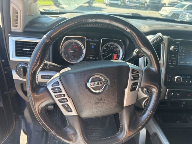 Used 2016 Nissan Titan PRO-4X w/ Pro-4x Convenience Package AWD/4WD image 16