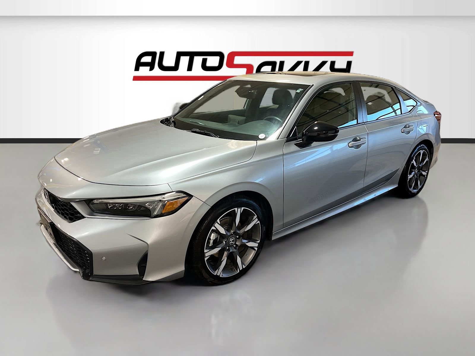 Used 2025 Honda Civic Sport Touring image 3