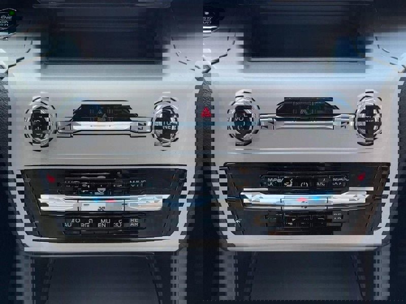 Used 2021 Ford Explorer XLT w/ Equipment Group 202A image 15