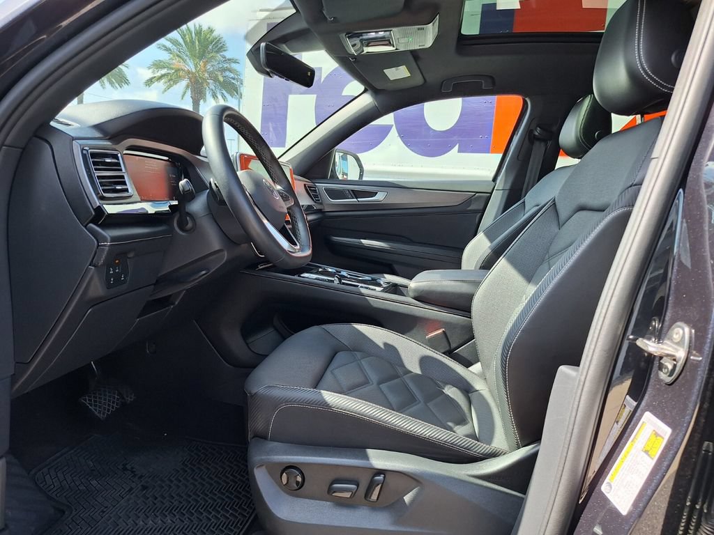 Used 2024 Volkswagen Atlas Cross Sport SE FWD image 9