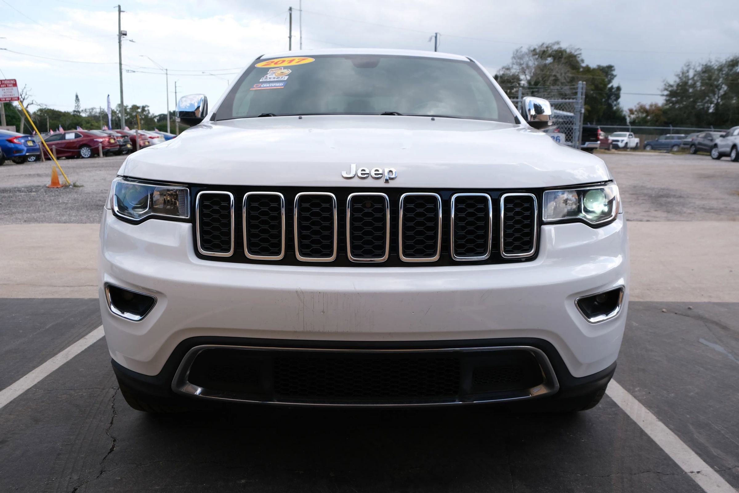 Used 2017 Jeep Grand Cherokee Limited w/ Trailer Tow Group IV RWD image 9