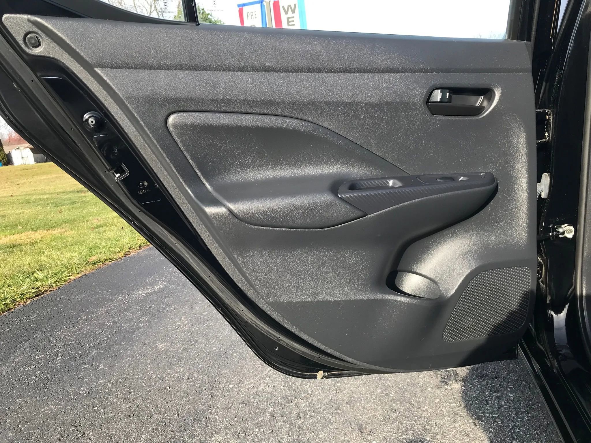 Used 2024 Nissan Versa S w/ Trunk Package image 28