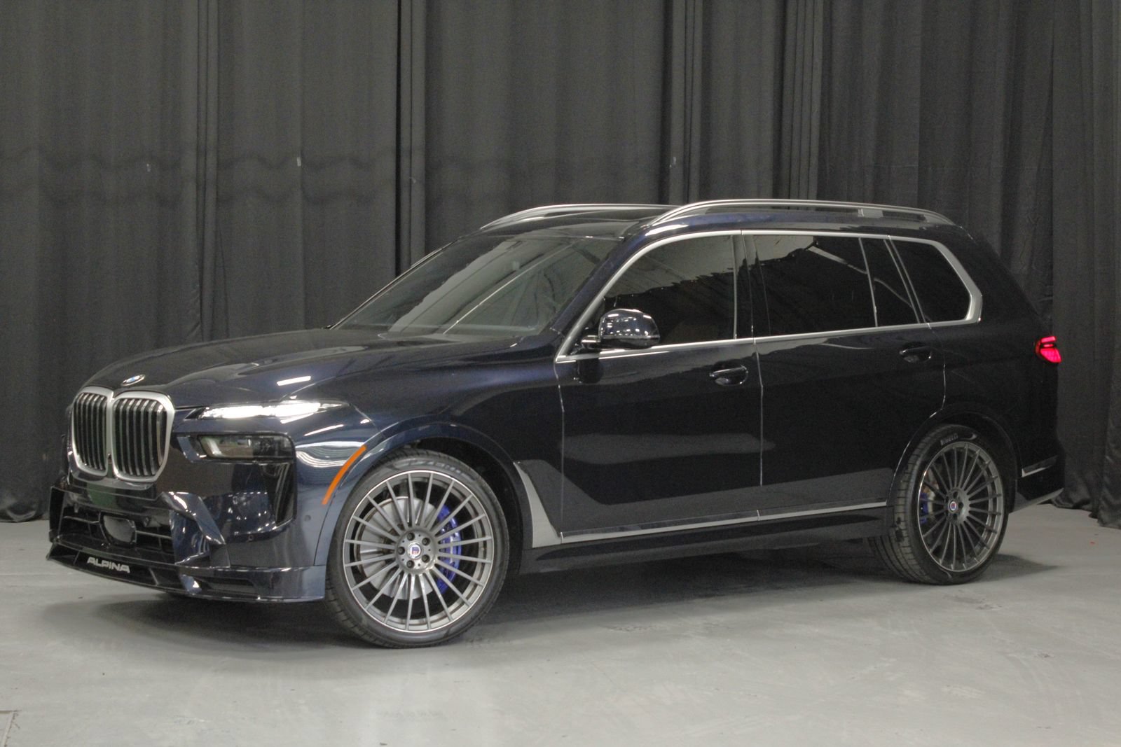 Used 2024 BMW ALPINA XB7 AWD/4WD video 1