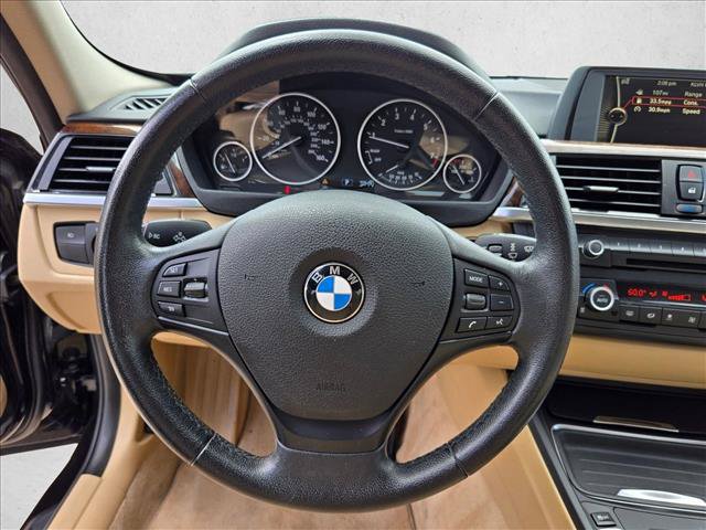 Used 2014 BMW 320i Sedan RWD image 12