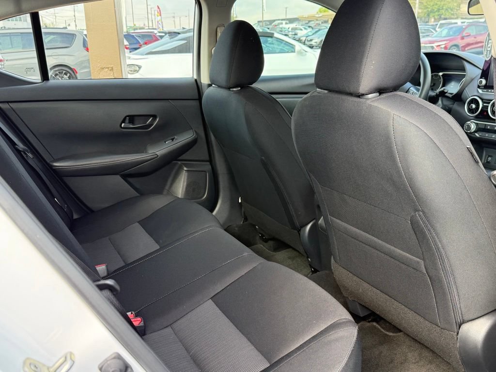 Used 2025 Nissan Sentra SV FWD image 18