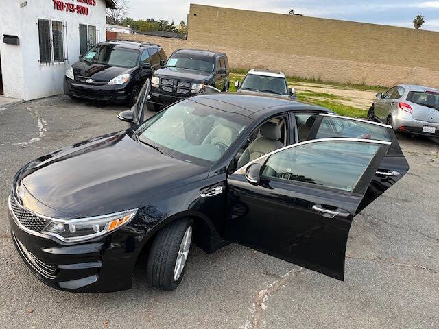 Used 2016 Kia Optima EX w/ Option Group 040 image 24