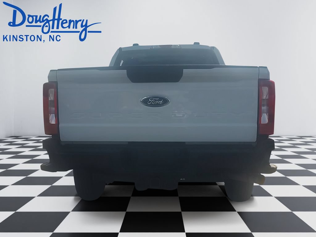 Used 2026 Ford F250 XL AWD/4WD image 4