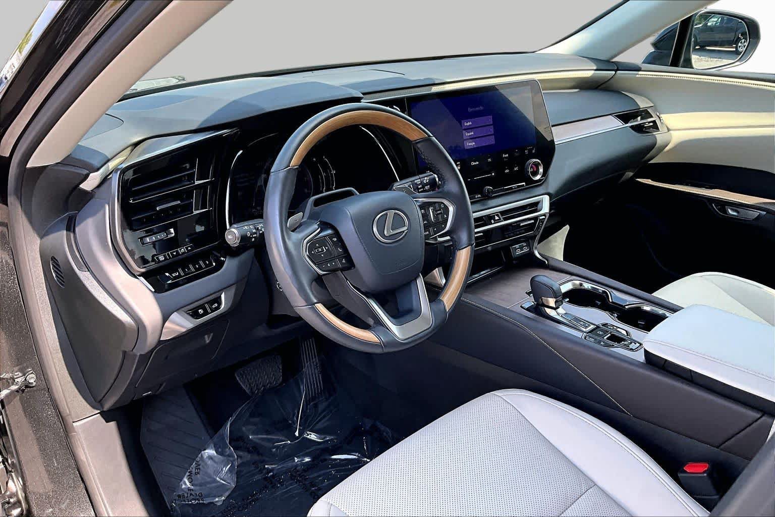 Used 2024 Lexus RX 350 Premium w/ Convenience Package AWD/4WD image 18