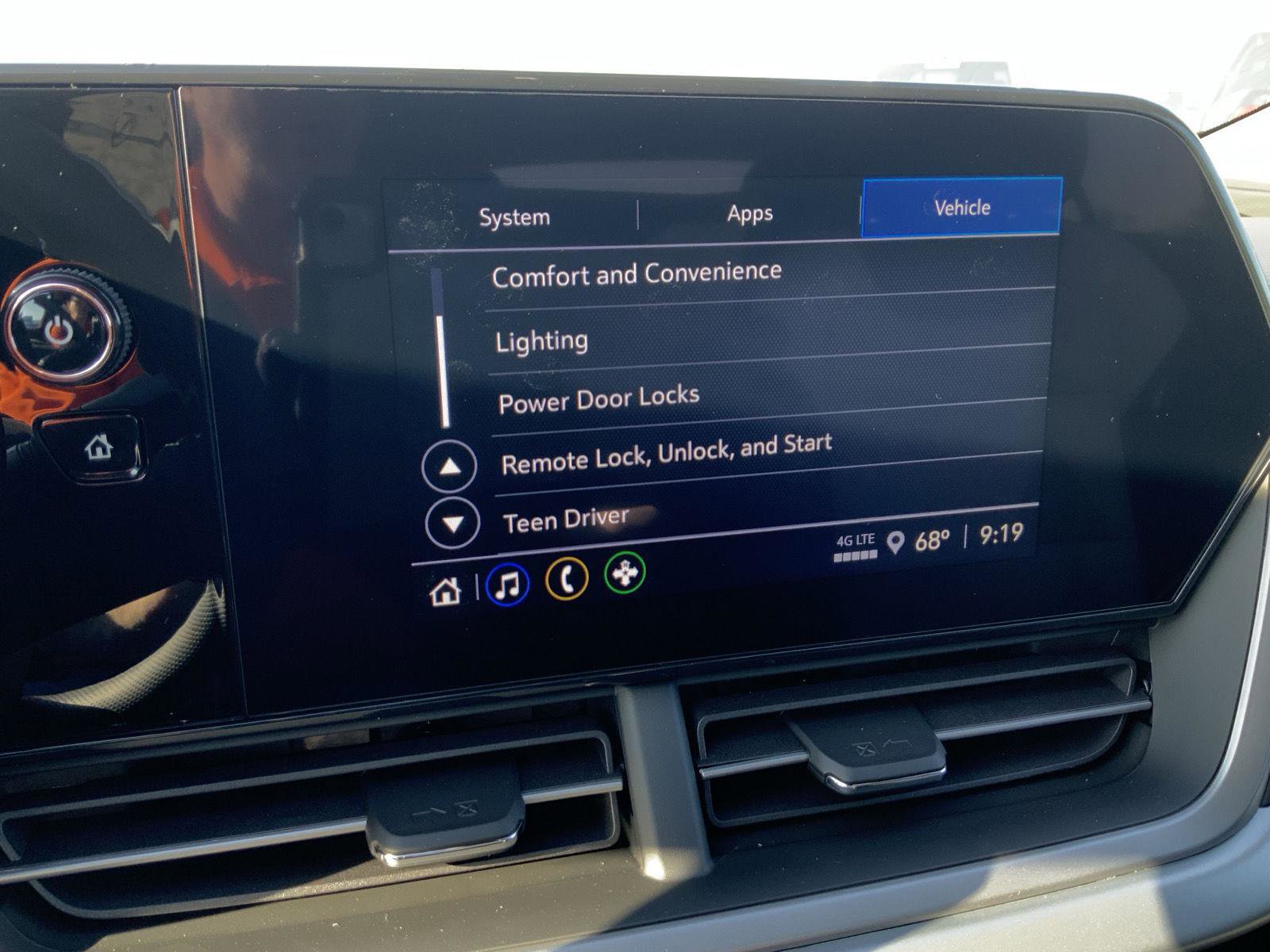 New 2026 Chevrolet Trax LS w/ LS Convenience Package FWD image 38