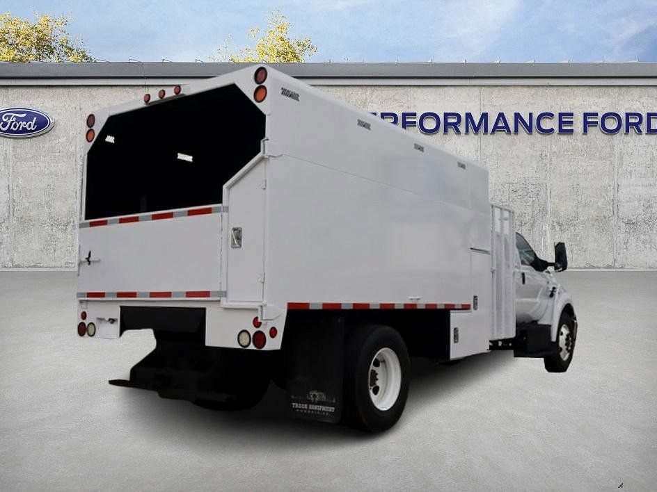 Used 2017 Ford F650 2WD SuperCab Super Duty image 4