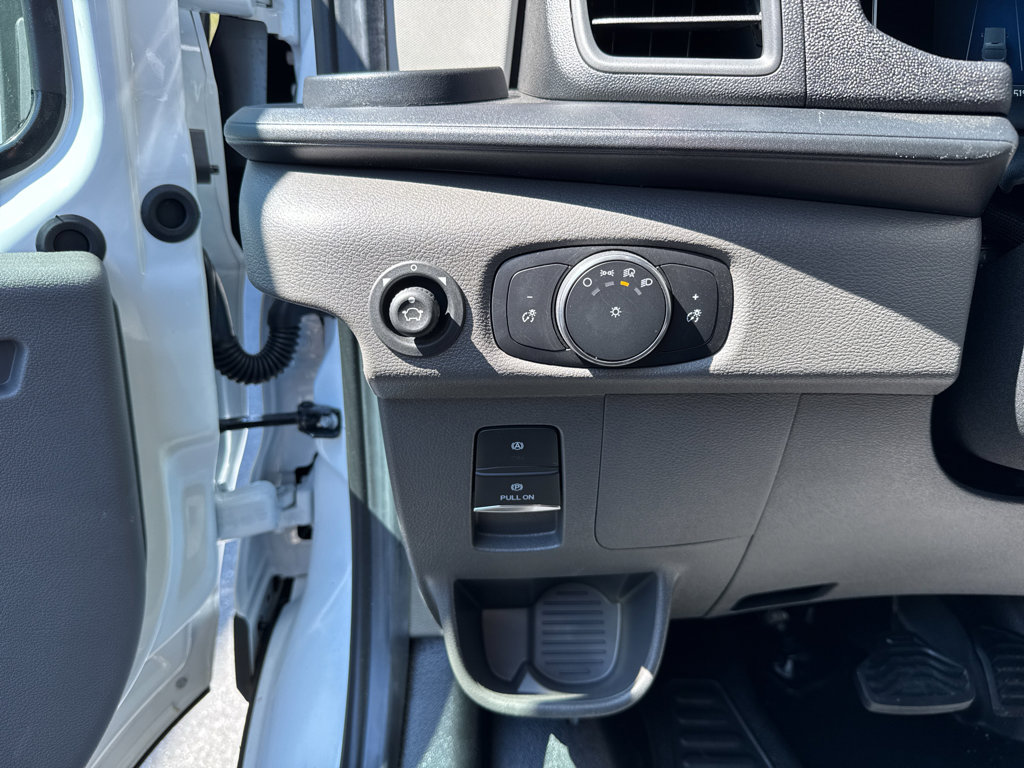 New 2026 Ford Transit 250 148 Medium Roof image 24