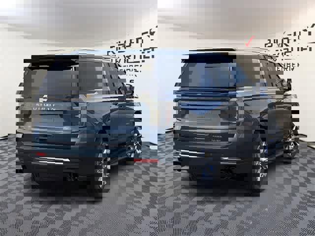 New 2026 Chevrolet Suburban Premier w/ Sun And Tow Package image 4