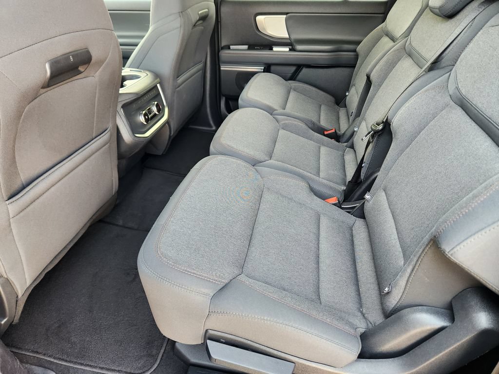 Used 2025 Ford Expedition Max Active AWD/4WD image 28