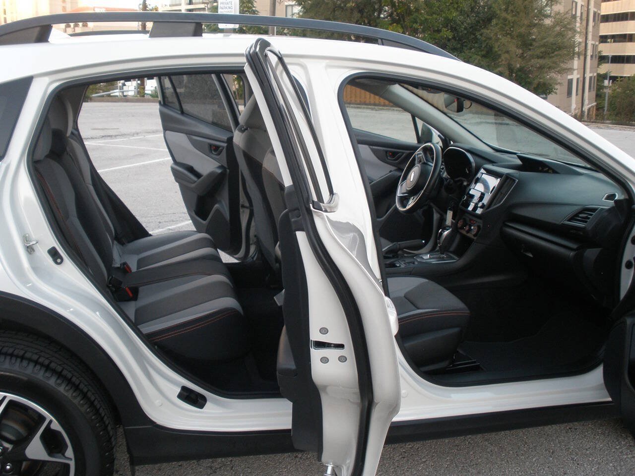 Used 2018 Subaru Crosstrek 2.0i Premium AWD/4WD image 21