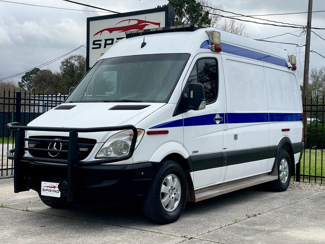 Used 2012 Mercedes-Benz Sprinter 2500 image 1
