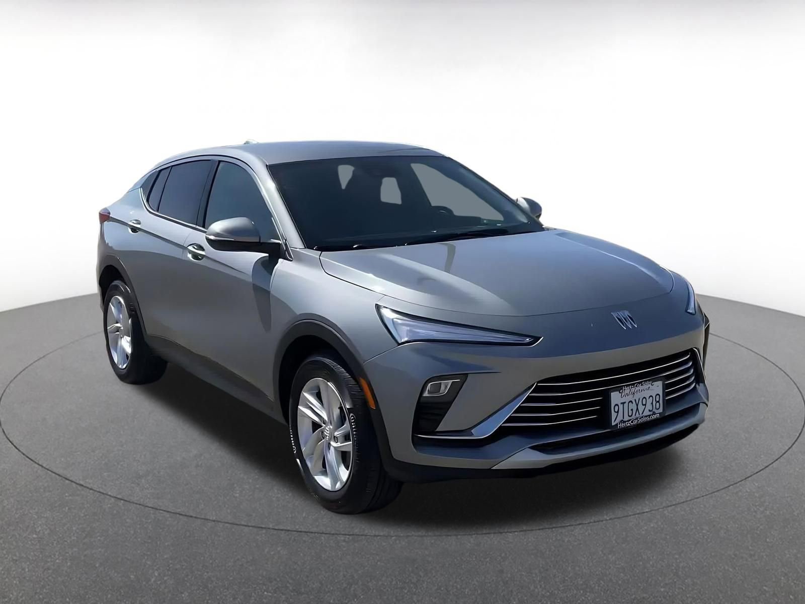 Used 2025 Buick Envista Preferred image 3