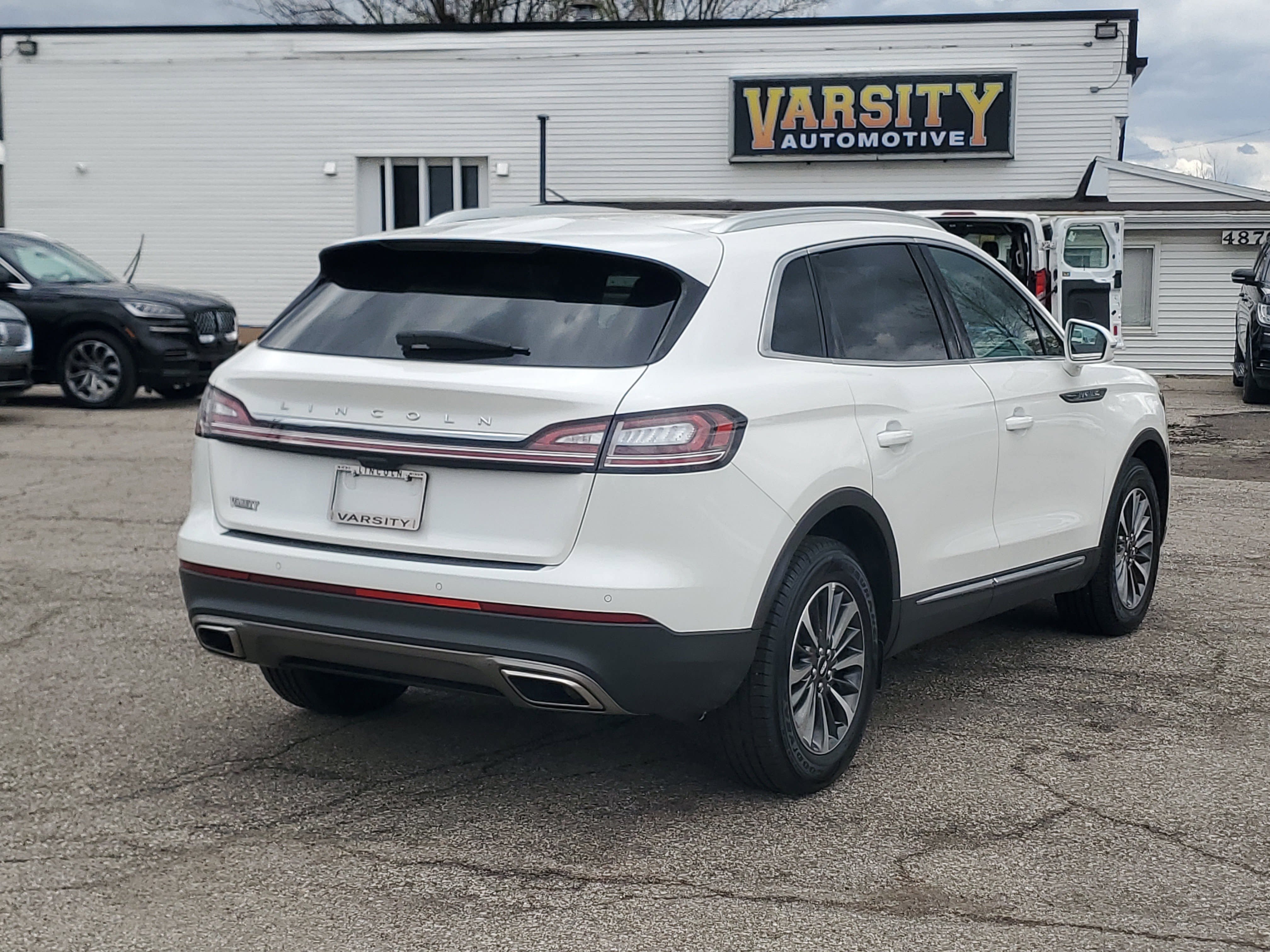 Certified 2023 Lincoln Nautilus Reserve AWD/4WD image 7