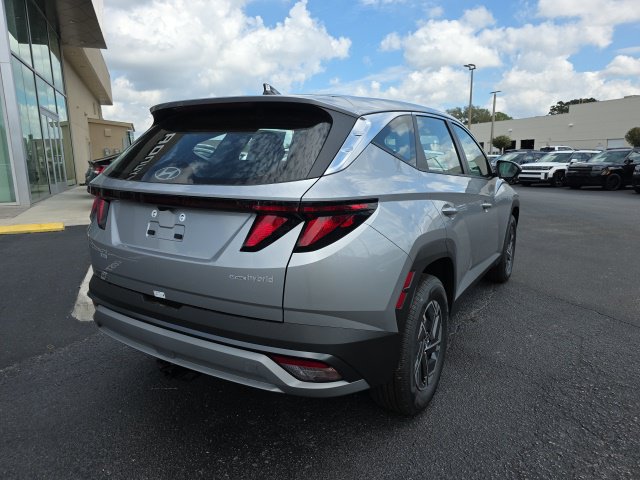 Certified 2026 Hyundai Tucson Blue SE w/ Tow & Go Package AWD/4WD image 4