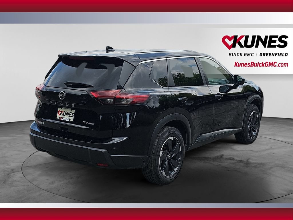 Used 2024 Nissan Rogue SV AWD/4WD image 10