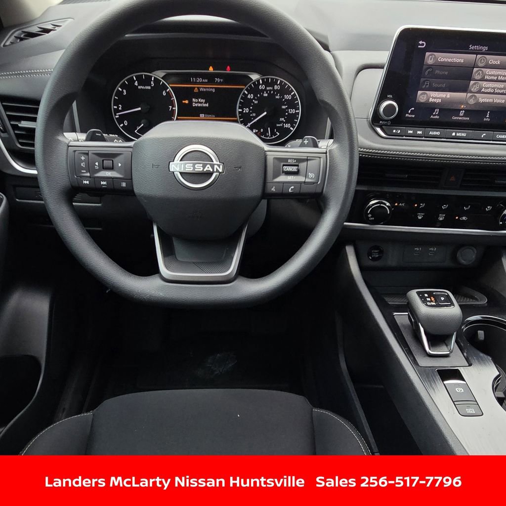Used 2025 Nissan Rogue S image 15