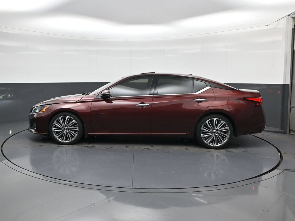 Certified 2024 Nissan Altima 2.5 SL FWD image 5