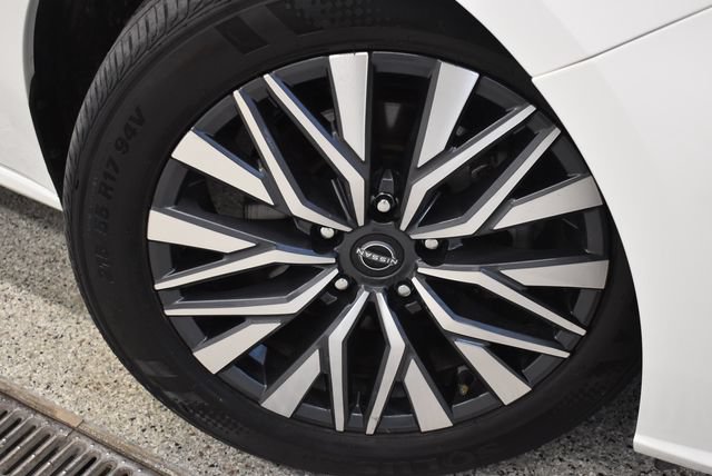 Used 2025 Nissan Altima 2.5 SV FWD image 28
