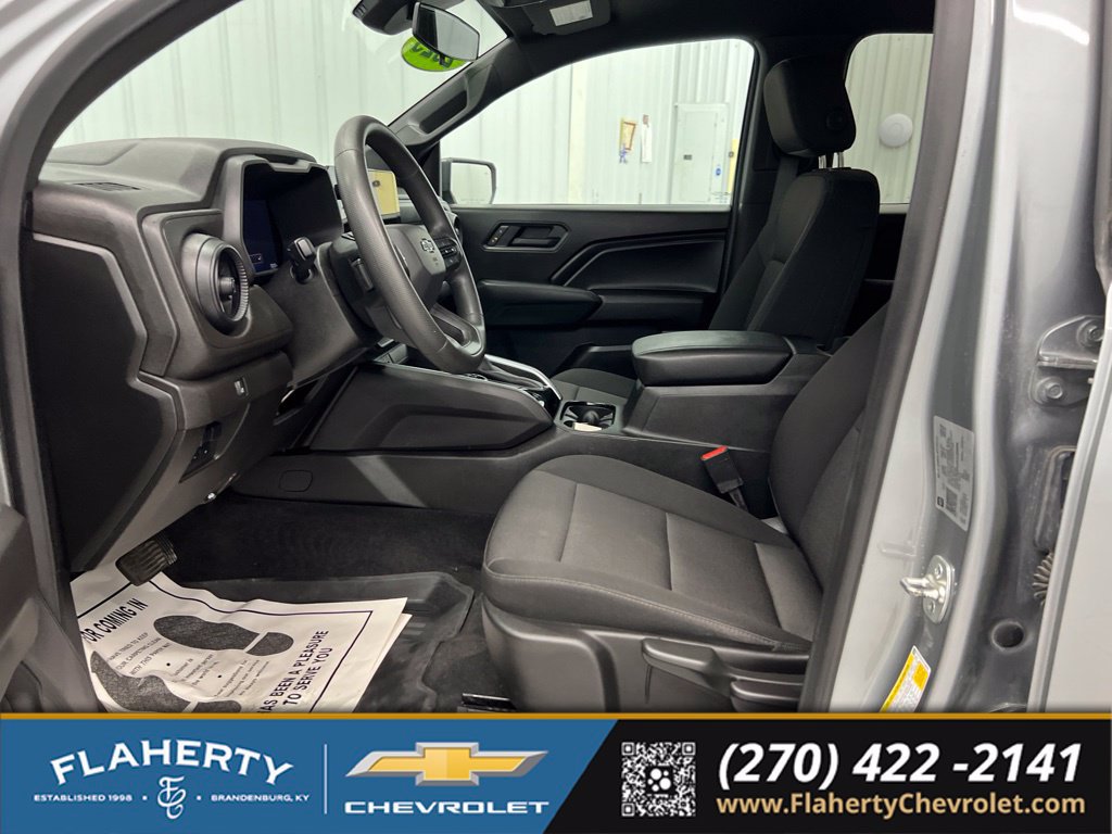 Used 2025 Chevrolet Colorado Trail Boss AWD/4WD image 9