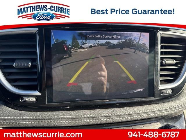 Used 2023 Chrysler Pacifica Limited image 20
