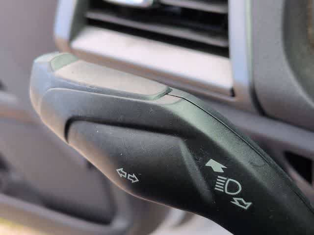 Used 2015 Ford Fusion SE FWD image 26