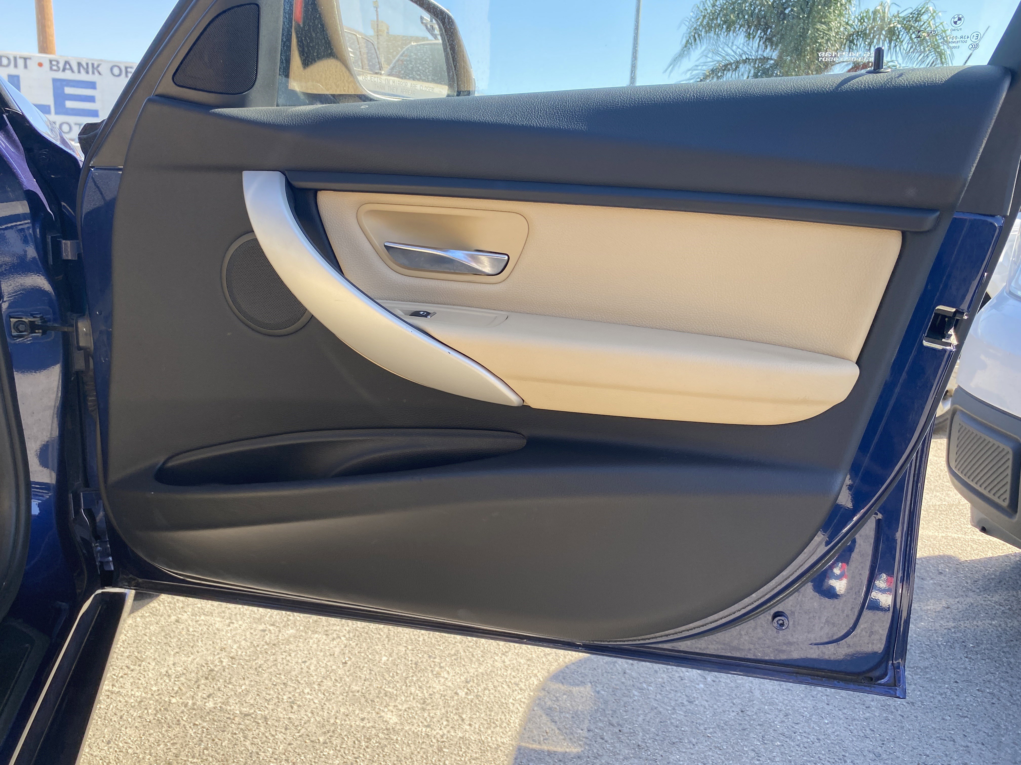 Used 2018 BMW 320i xDrive Sedan image 21