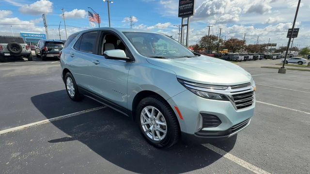 Used 2022 Chevrolet Equinox LT FWD image 2