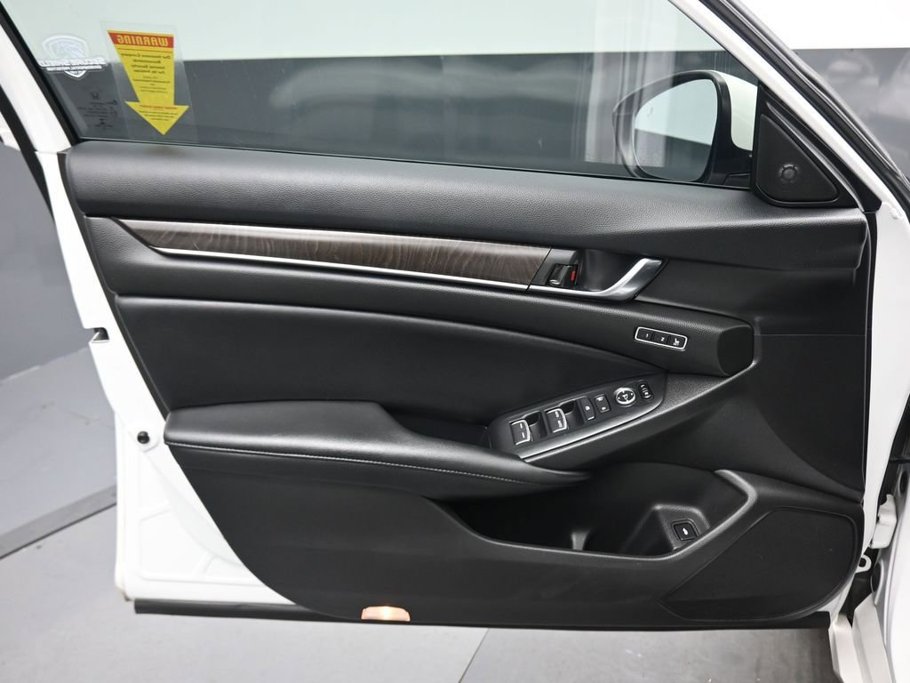 Used 2022 Honda Accord EX-L image 9