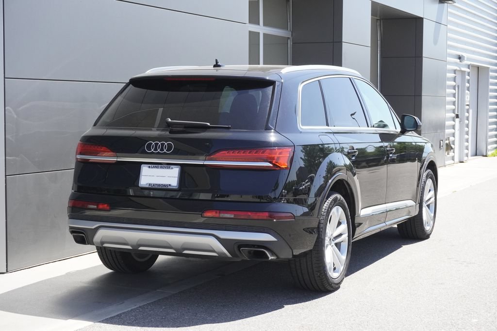 Used 2025 Audi Q7 3.0T Premium Plus AWD/4WD image 2
