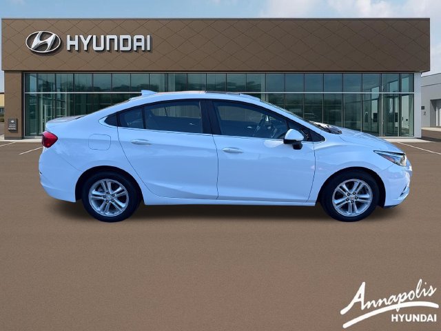 Used 2016 Chevrolet Cruze LT w/ Sun And Sound Package FWD image 6