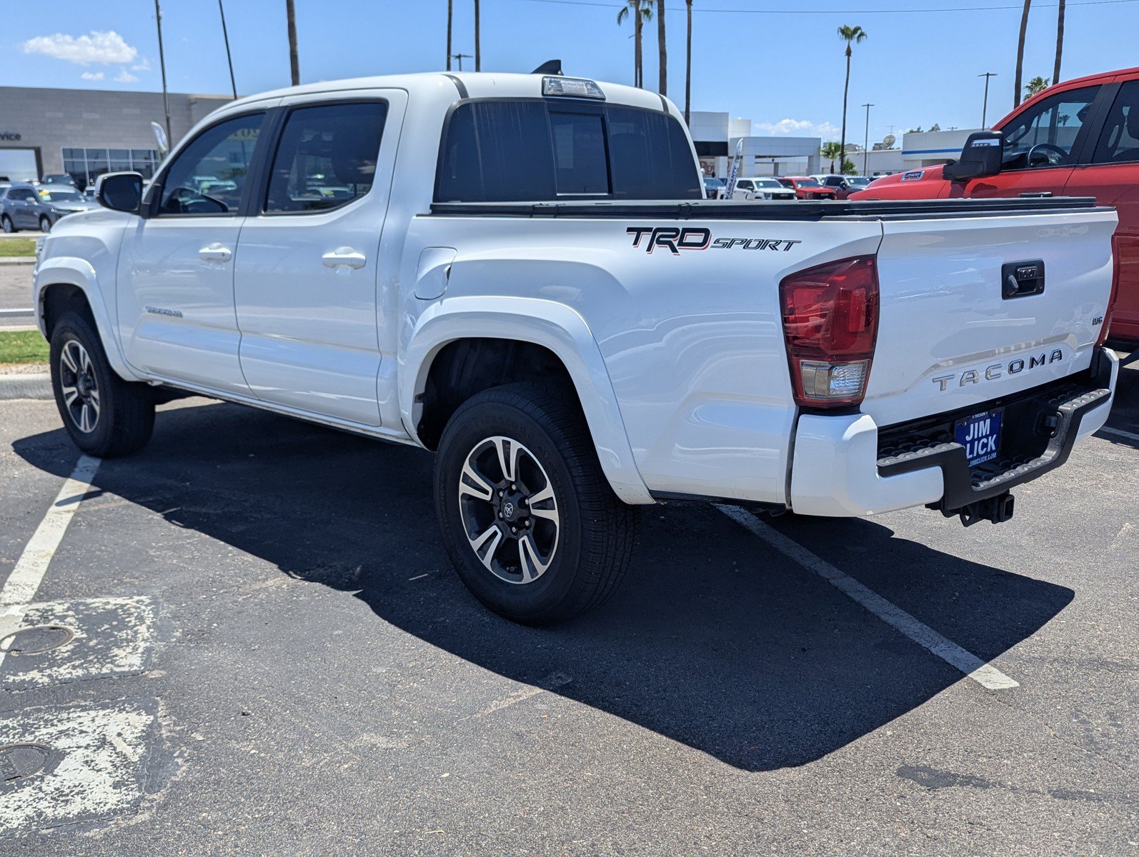 Used 2017 Toyota Tacoma TRD Sport w/ Tow Package RWD image 4