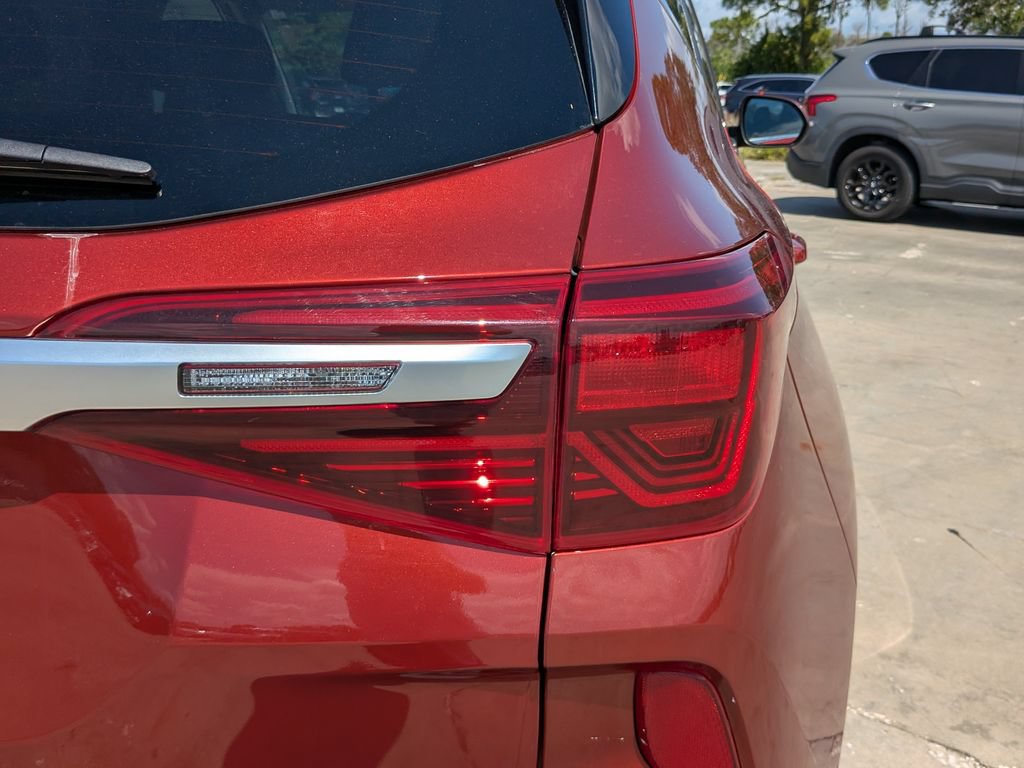 Used 2023 Kia Seltos S FWD image 12