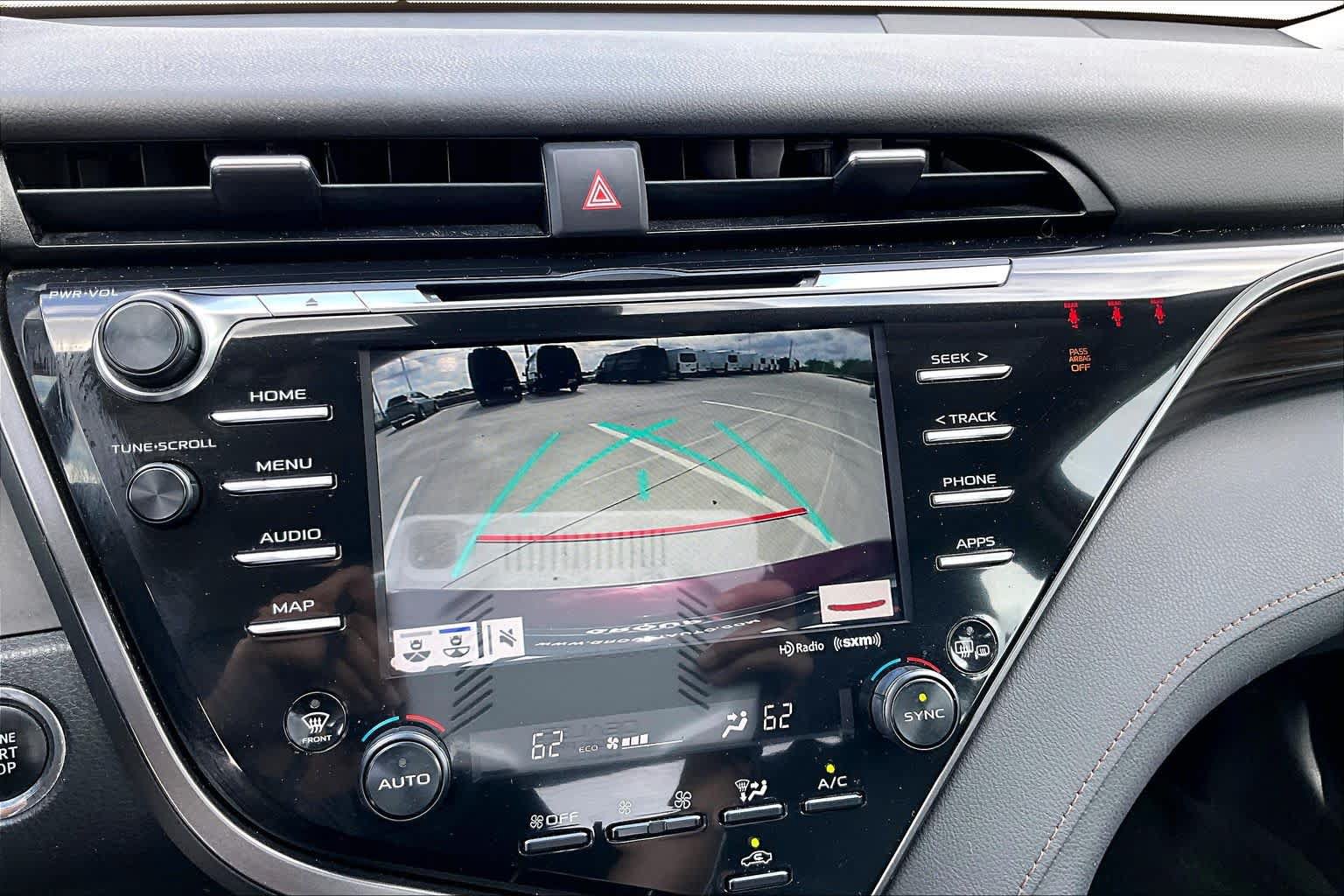 Used 2019 Toyota Camry XLE FWD image 26